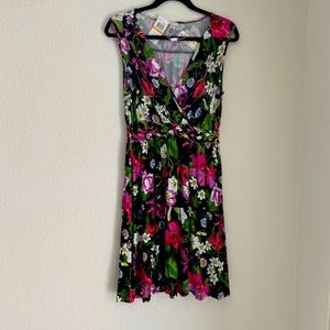 SLEEVELESS FLORAL PRINT